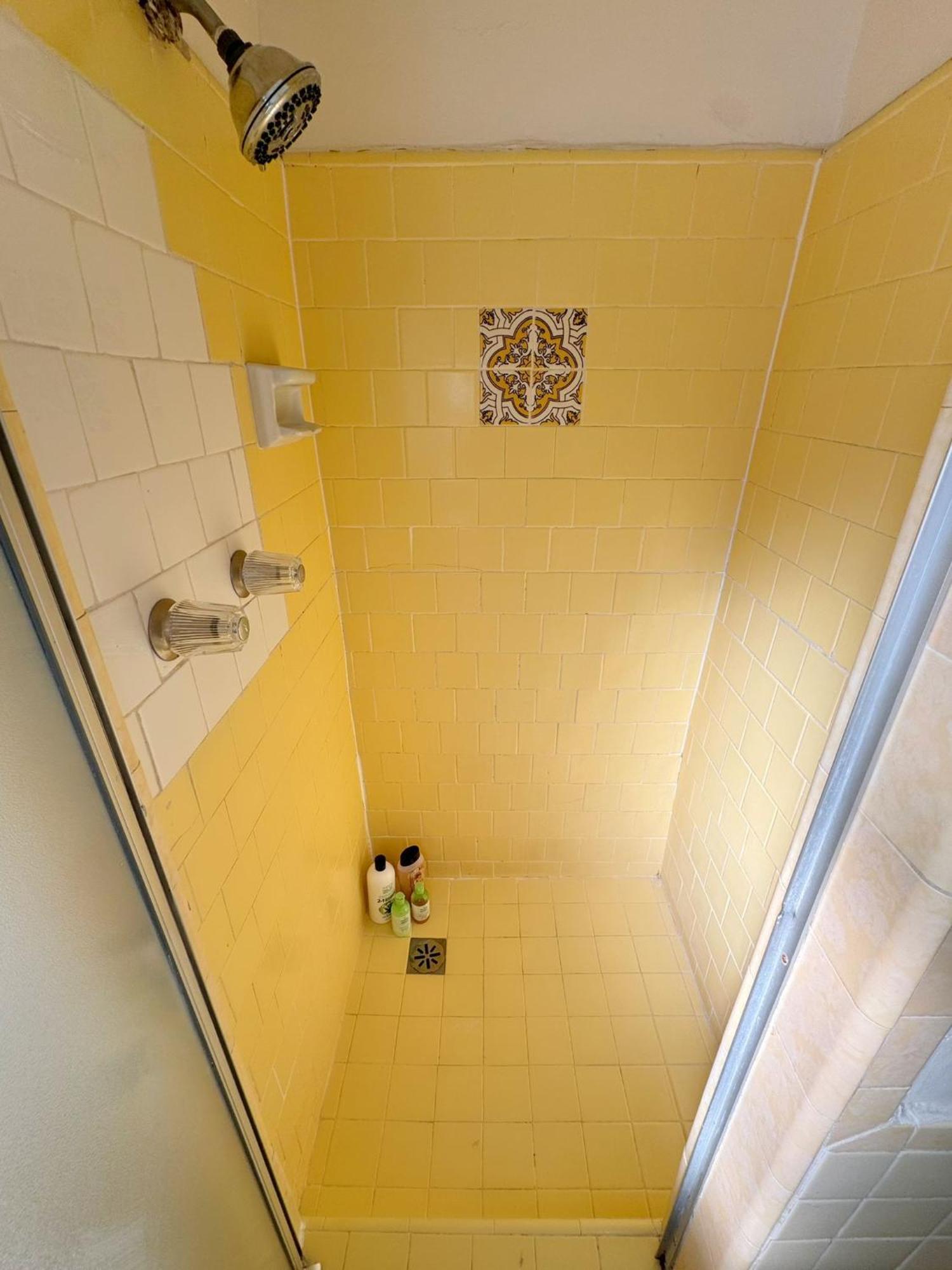 Bargain Beverly Hills 3 Bedroom In Great Area 5 Minutes To Rodeo Drive Appartement Los Angeles