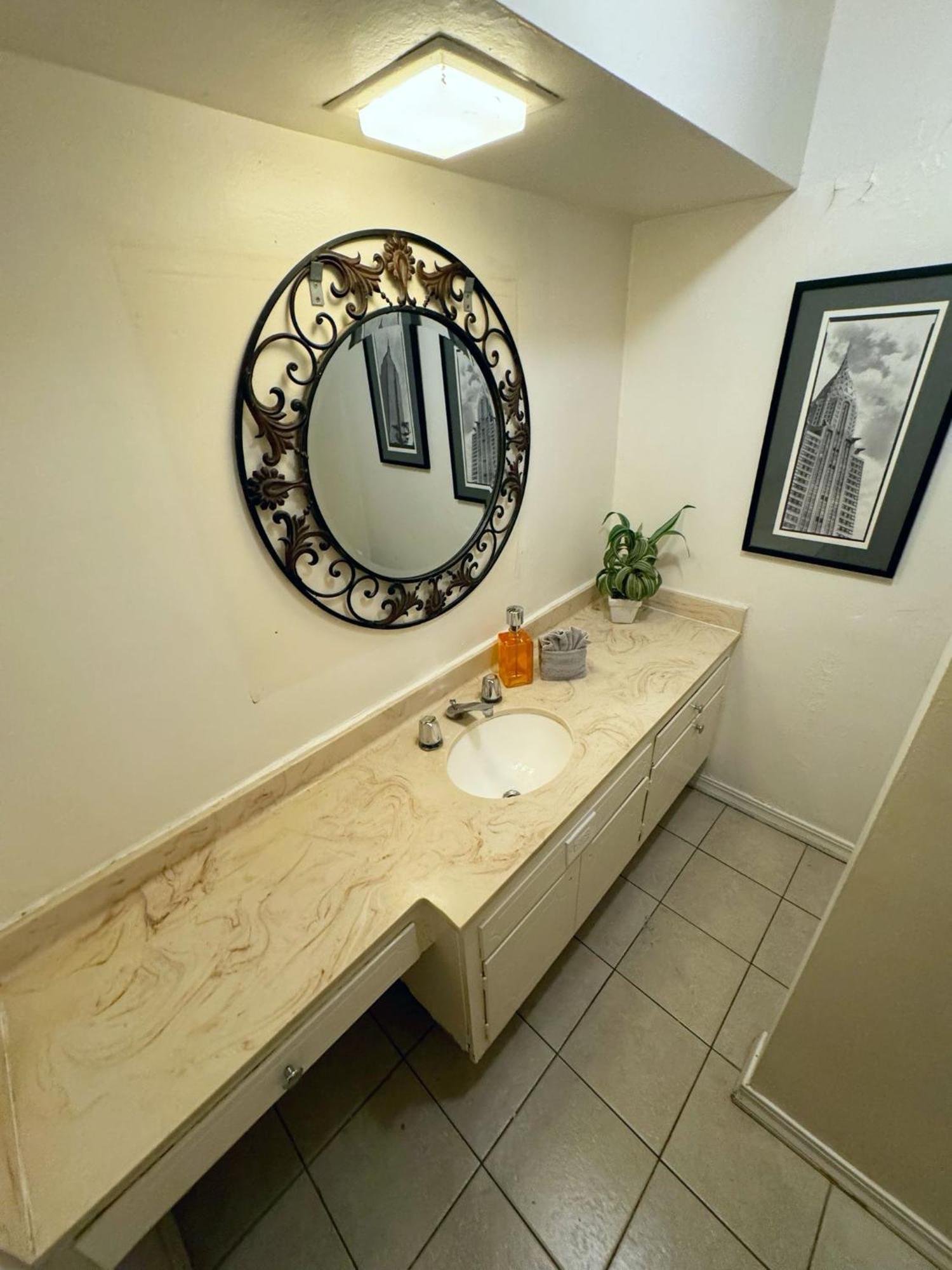 Bargain Beverly Hills 3 Bedroom In Great Area 5 Minutes To Rodeo Drive Appartement *